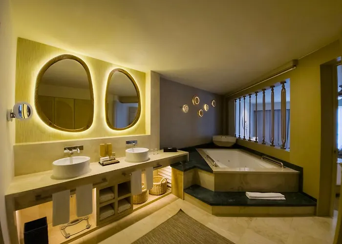 Royal Select At Grand Park Royal Cancun (Adults Only)